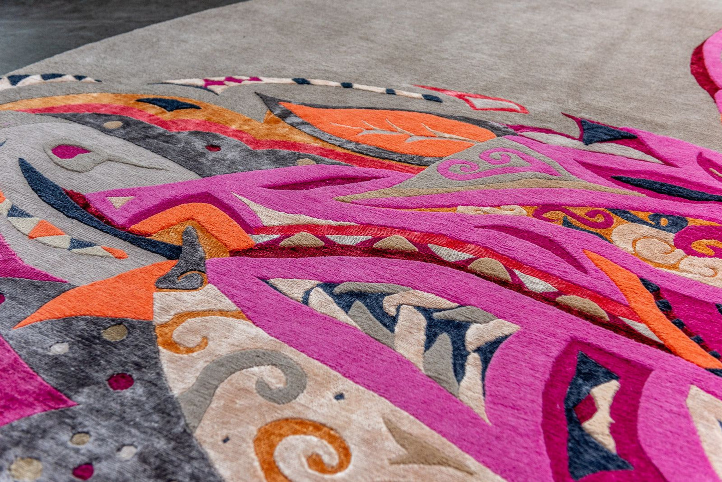 FIRE FLAMINGO Teppich Kunst - Unikat - Unique Designer Rug 260 cm - Knüpfzeit ca 270 Tage