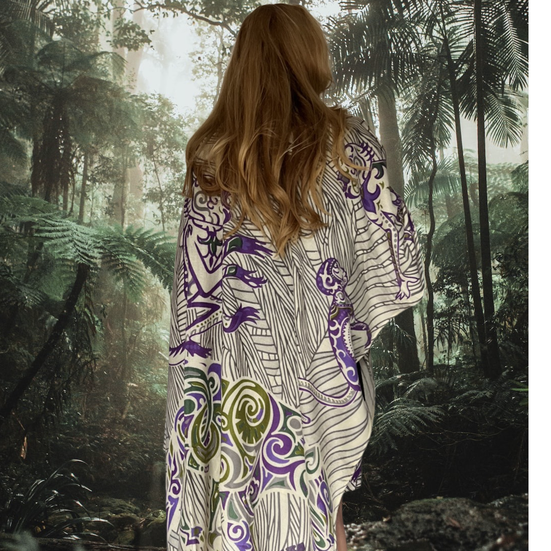 JUNGLE LOVE - GREEN Kaschmir Cape/Stola, gruen & grau & creme, limited 2